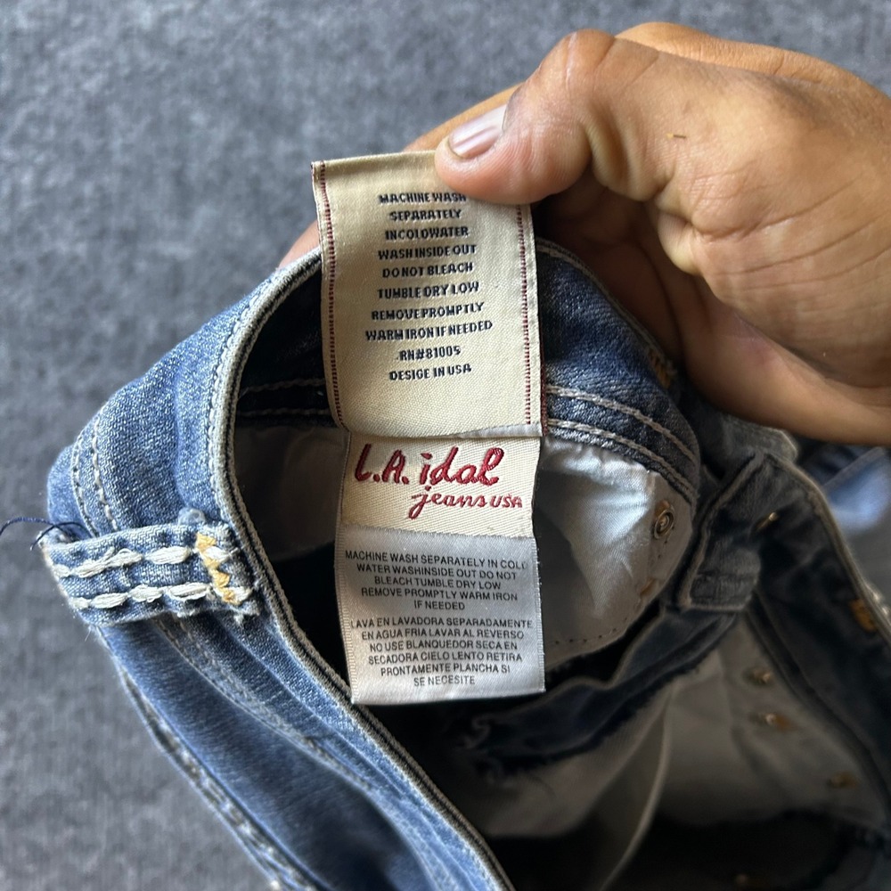 L.A. Idol Jeans Womens Size 3 Blue Rhinestone Embellished Slim Fit Distressed - Picture 4 of 10